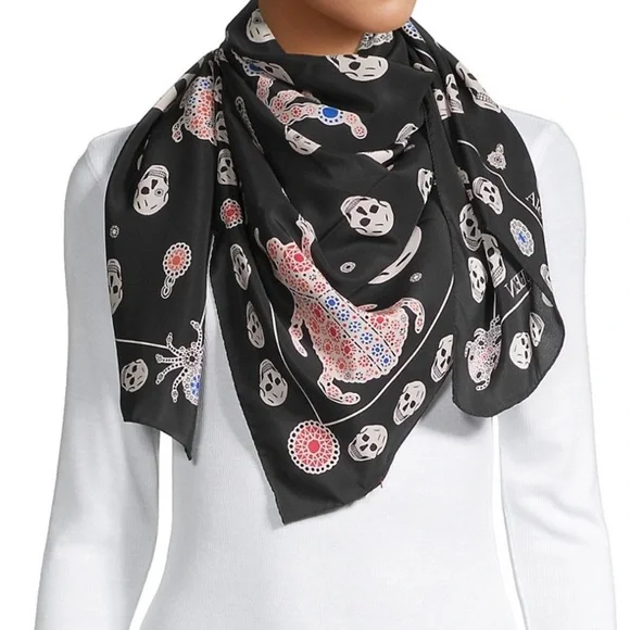 Alexander McQueen silk scarf with print